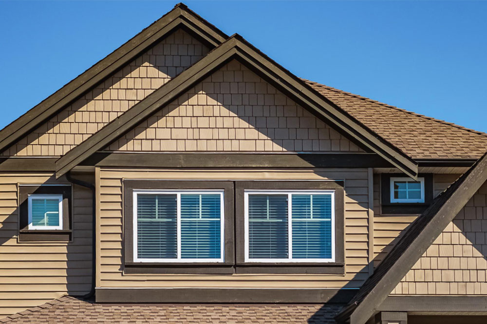 Flat Roof vs. Shingles: Key Differences and the Best Option for Your Home